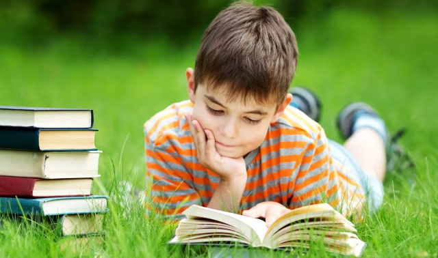 5 Tips Menyenangkan Ketika Membaca Buku